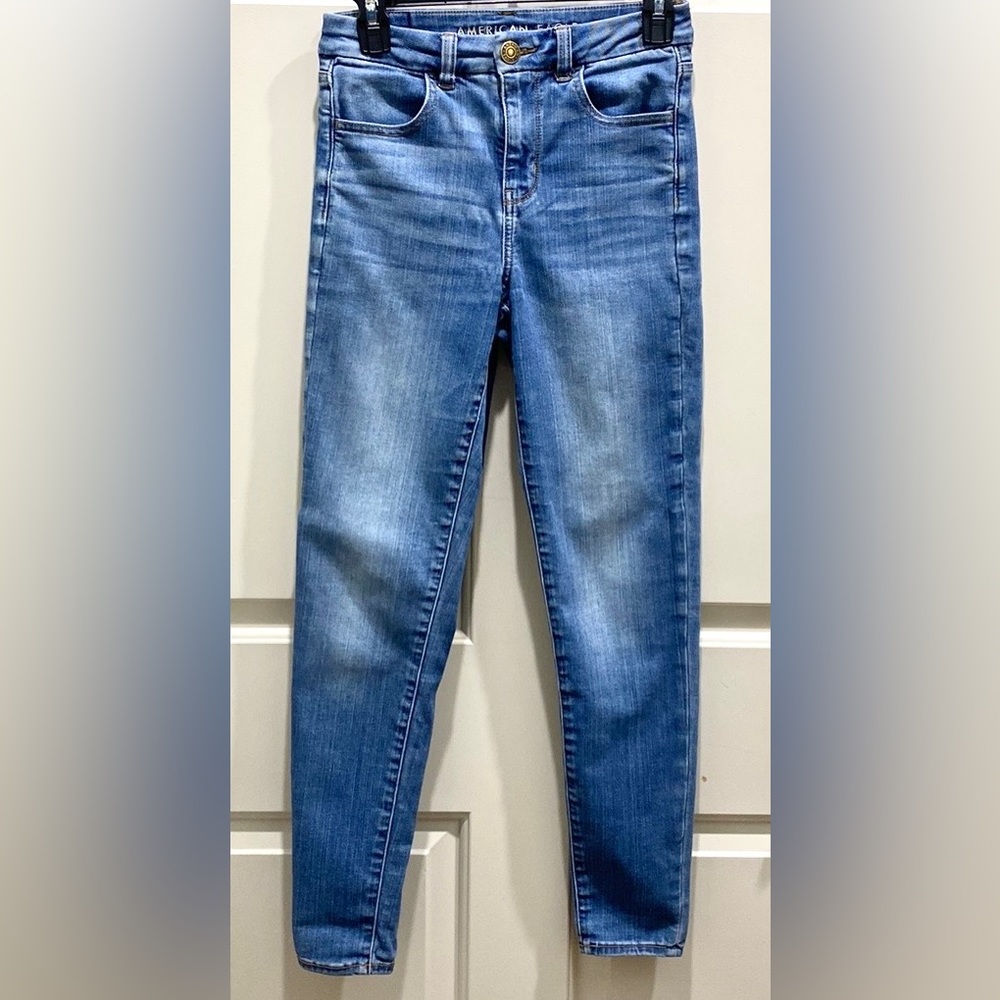 American Eagle Next Level Stretch SZ 2 Curvy Hi-Rise Jegging Denim Blue Jeans
